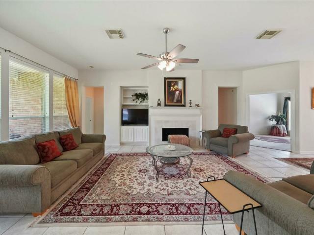 House for sale in Friendswood