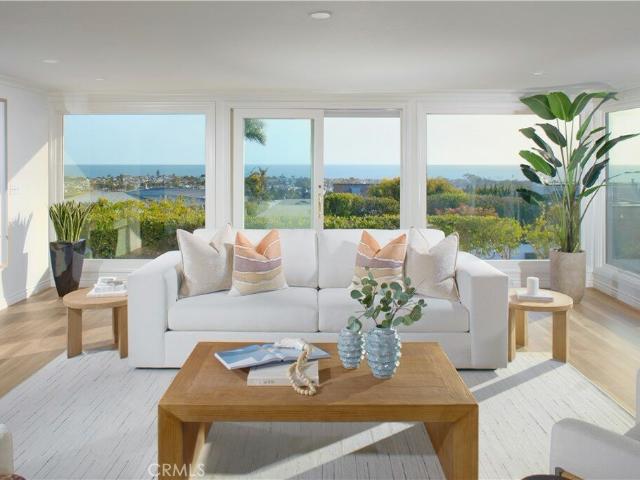 House for sale in Corona Del Mar