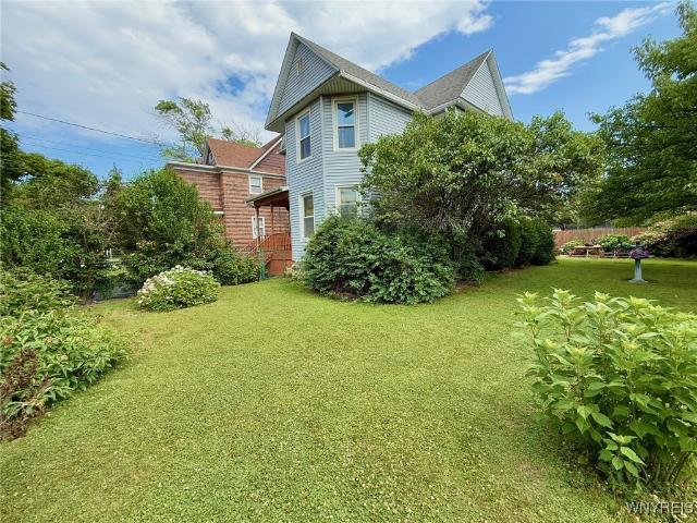 House for sale in Niagara, New York