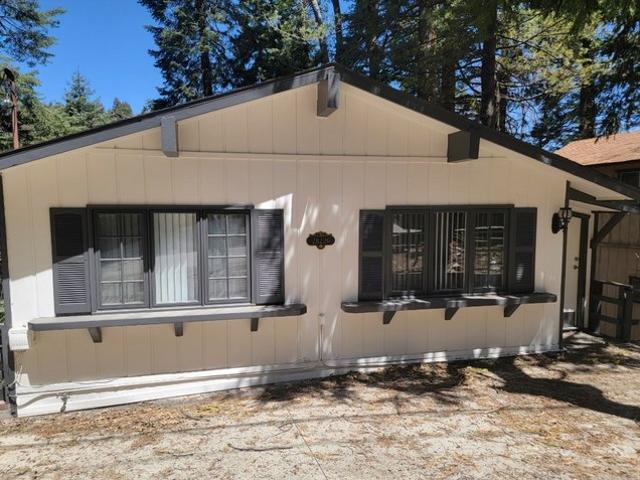 House for rent in Cedar Glen, California