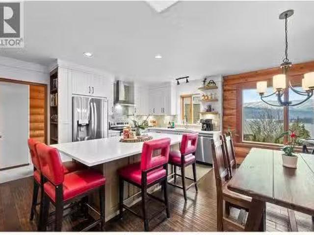 House for sale in Blind Bay, Area C (Blind Bay/Sorrento)