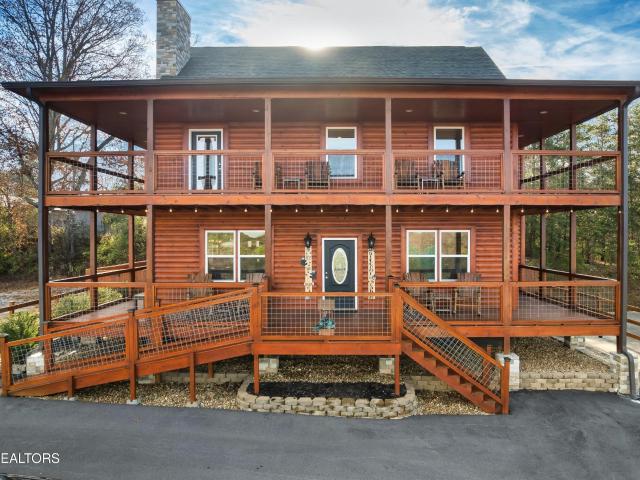 House for sale in Pigeon Forge, East Tennessee