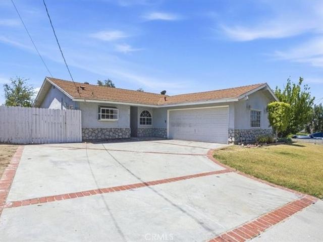House for sale in Canyon Country, California