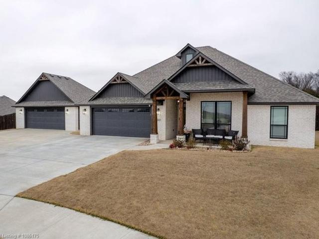 House for sale in Ark
