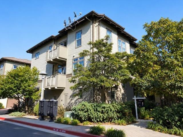 Townhouse for sale in San Mateo, California