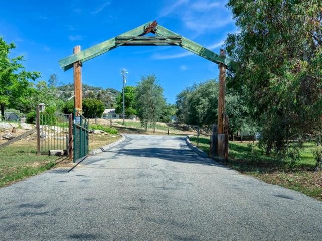 House for sale in Tollhouse, California
