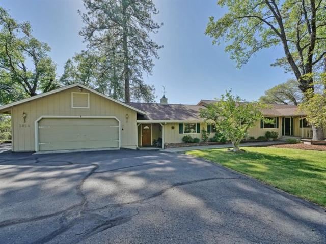 House for sale in Camino, California