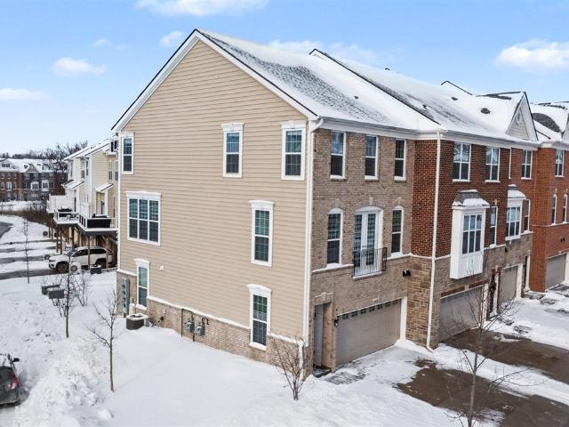 Condo for sale in Ann Arbor, Michigan