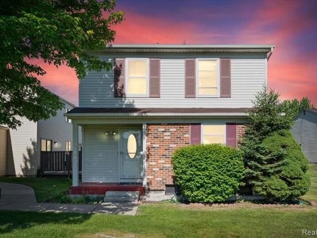 Condo for sale in Troy, Michigan