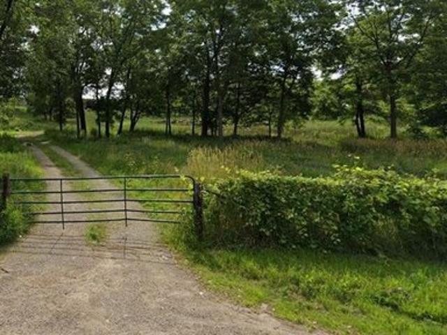 Land for sale in Linn, Iowa