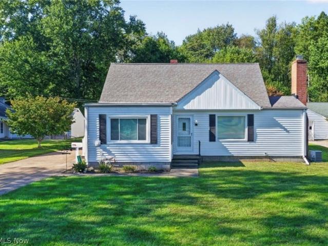 House for sale in Conneaut, Ohio