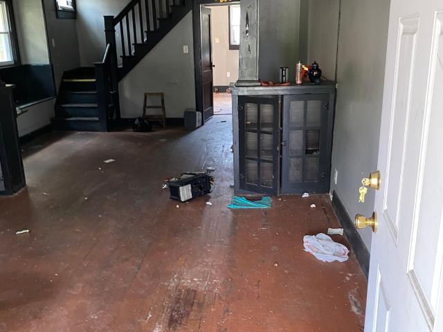 House for sale in Near Eastside, Camby