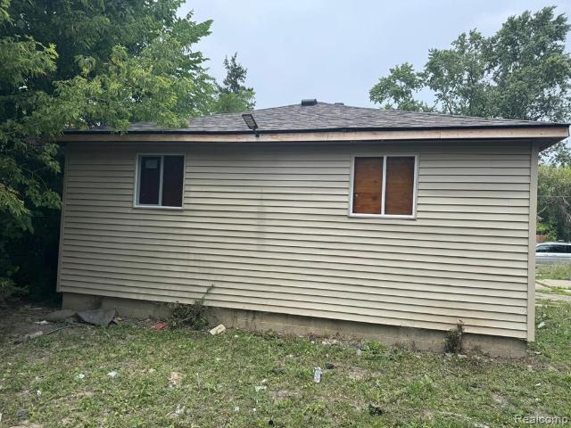 House for sale in Burton, Michigan