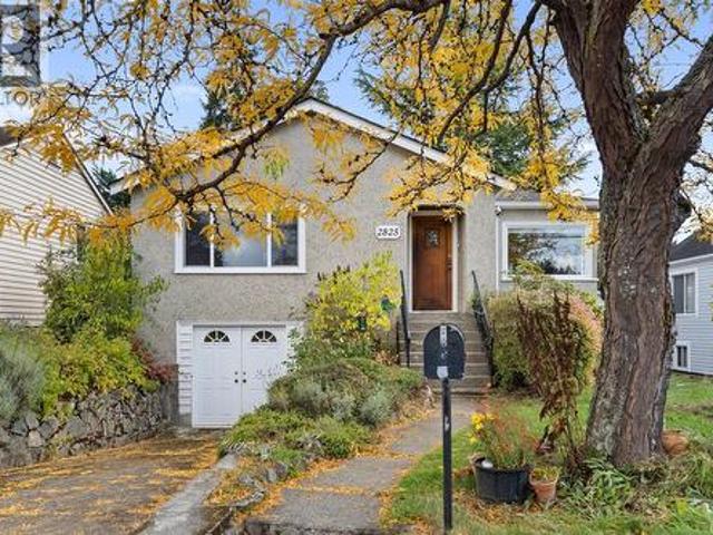 House for sale in Tillicum, Saanich