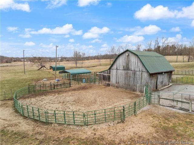 House for sale in Henryville, Indiana