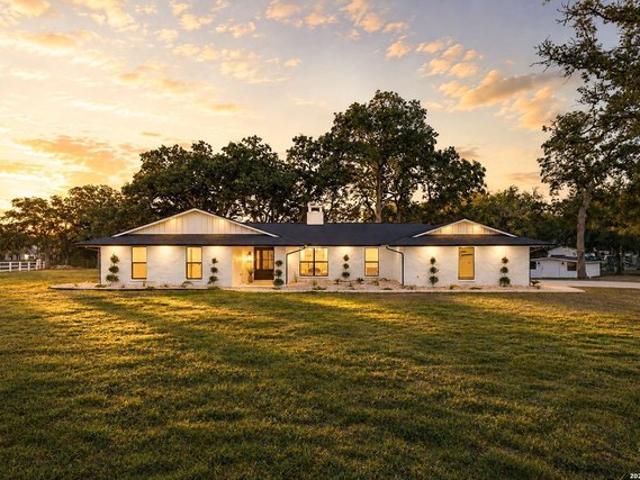 House for sale in Boerne, Kendall County