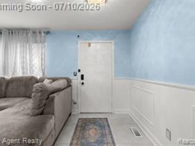 Condo for sale in Warren, Michigan