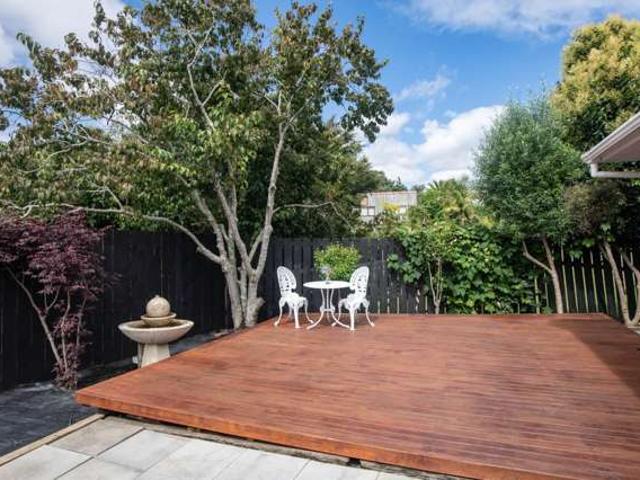 House for sale in Avondale