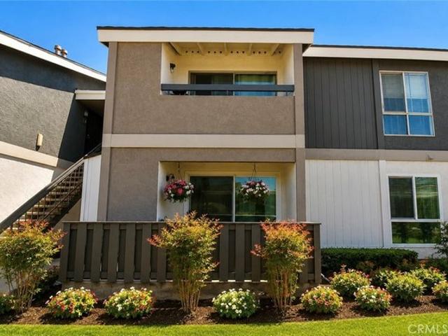 Condo for sale in Santa Ana, California