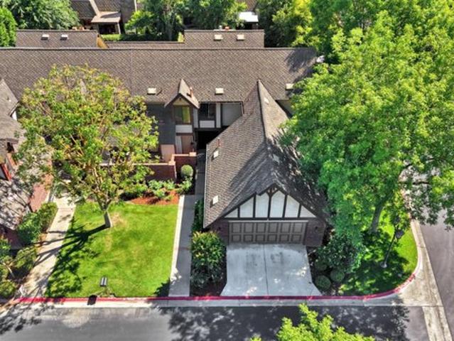 Townhouse for sale in Fresno, California