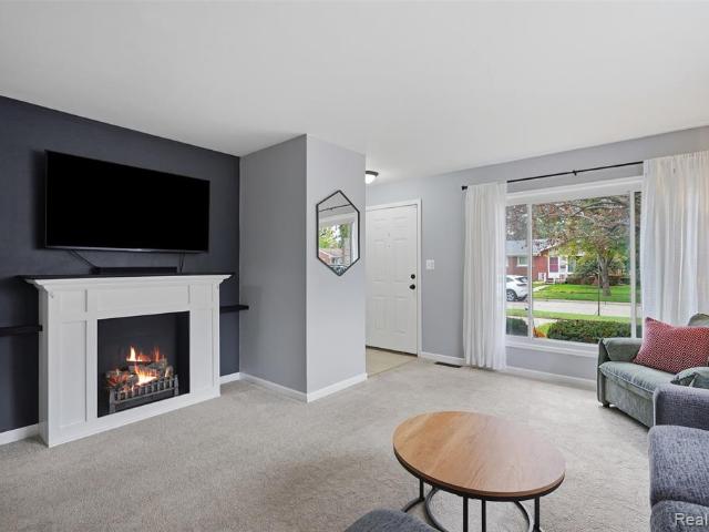 House for sale in Madison Heights, Oakland County