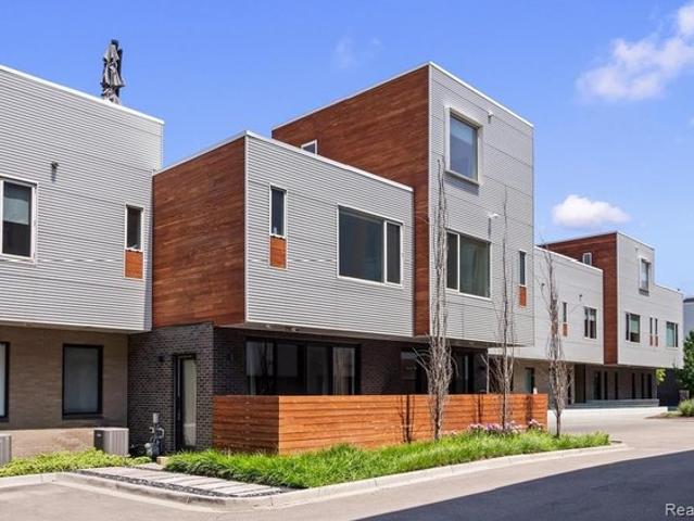 Townhouse for sale in Detroit, Michigan