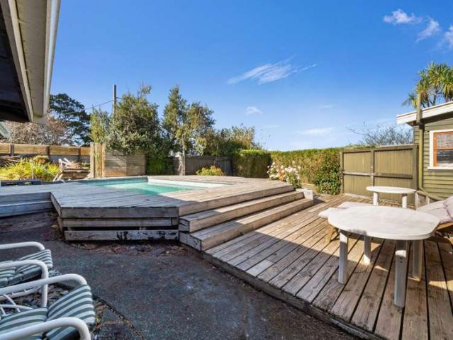 Property for sale in Sanson