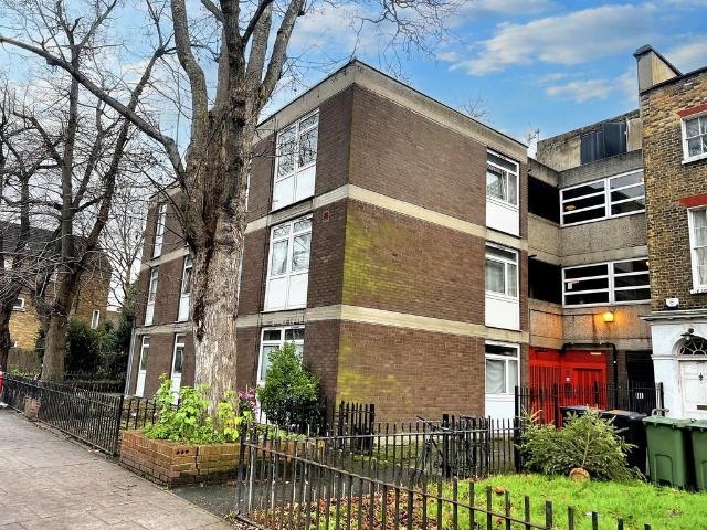 Apartment for rent in Stockwell Park, Greater London