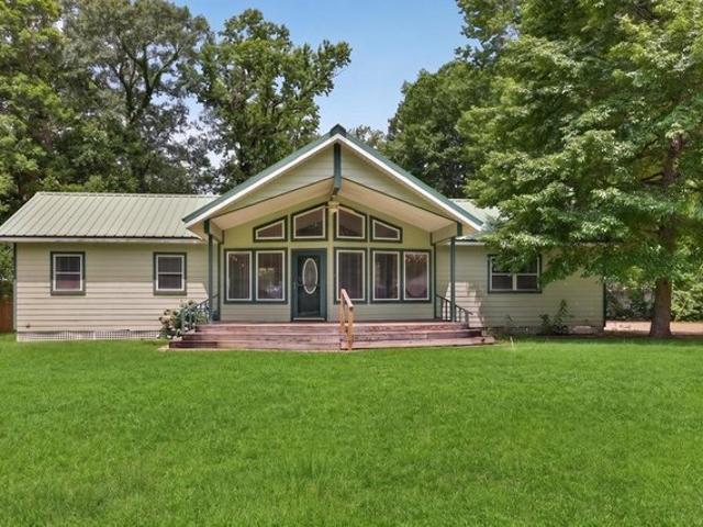 House for sale in Sabine, Texas