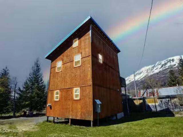 House for rent in Girdwood