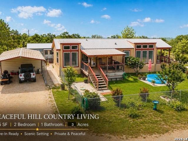House for sale in Pipe Creek, Texas