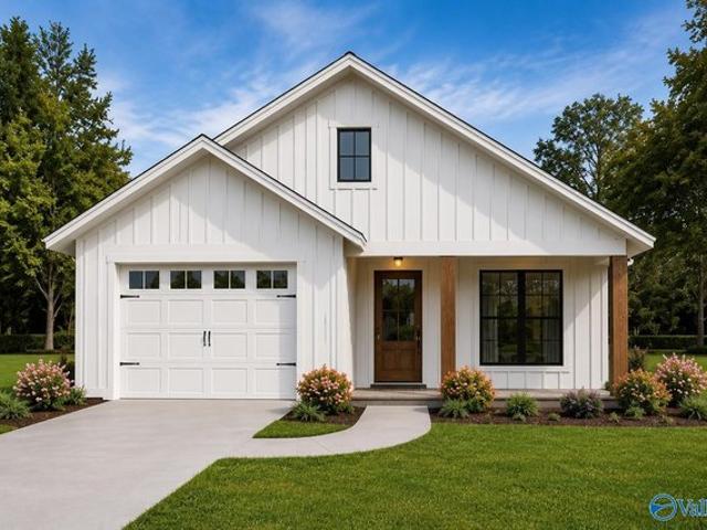 House for sale in Boaz, Alabama
