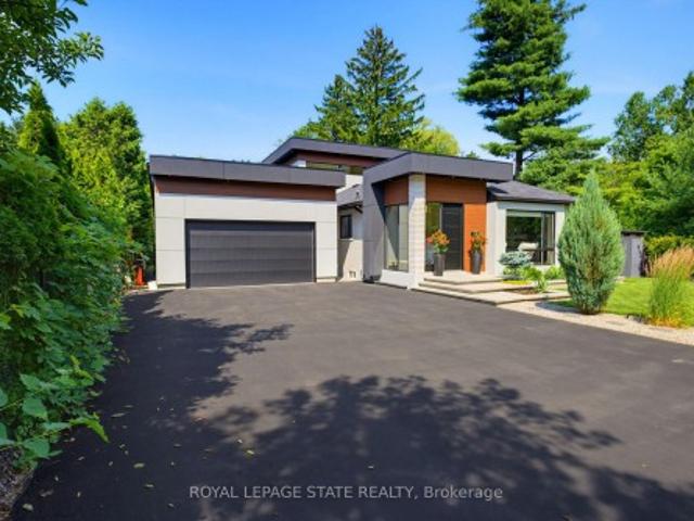 House for sale in Ancaster, Ontario