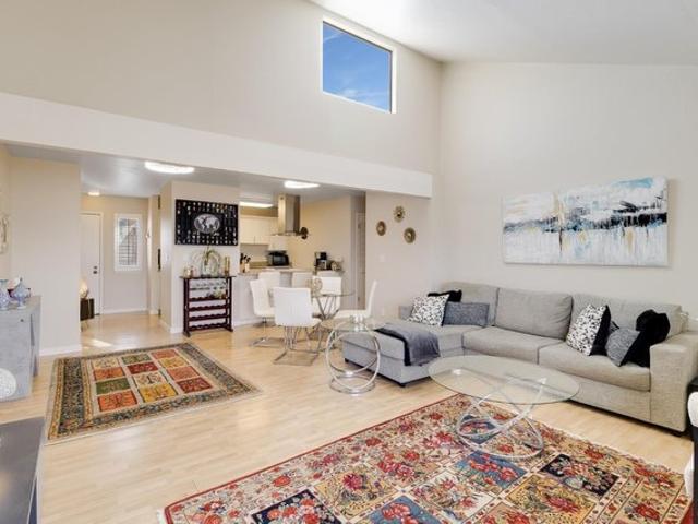Condo for sale in San Pablo, California