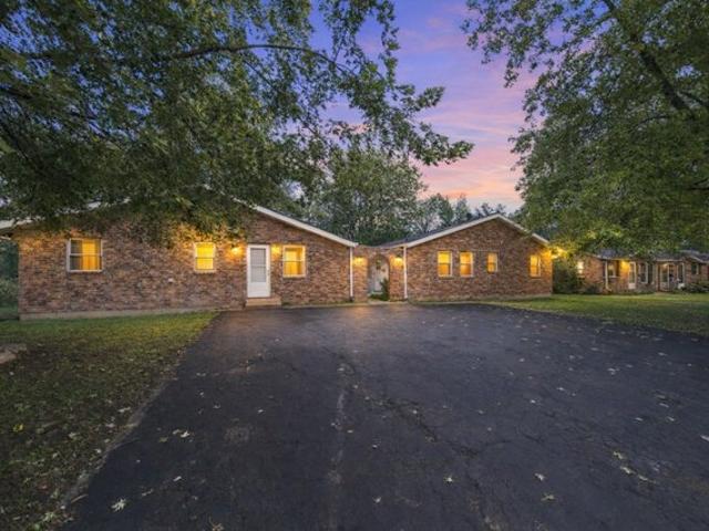 House for sale in Chateau Manor, Kankakee