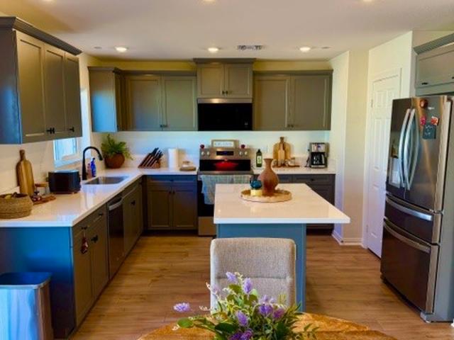 House for sale in Nuevo, California