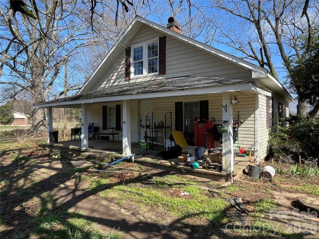 House for sale in Earl, North Carolina