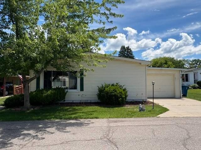 House for sale in Rochester Hills, Michigan