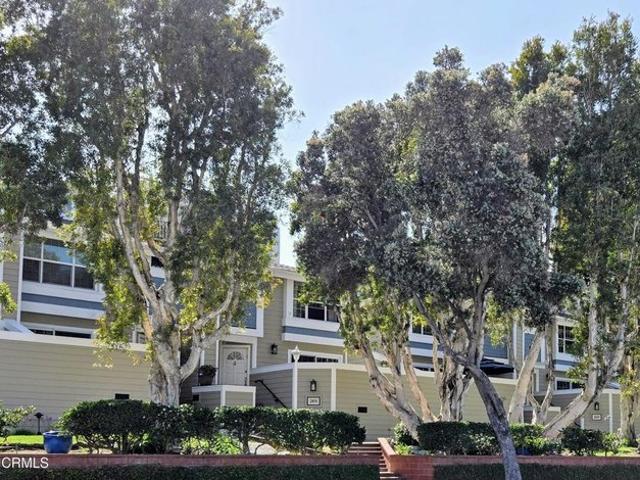 Townhouse for sale in Oxnard, California