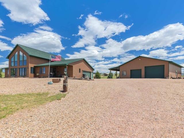 House for sale in Hot Springs, Fall River County