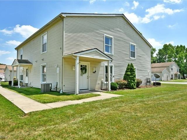 Condo for sale in Cortland, Ohio