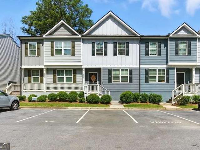 Townhouse for sale in Forest Ridge, Decatur