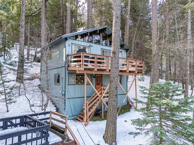 Property for sale in Cedar Glen, California