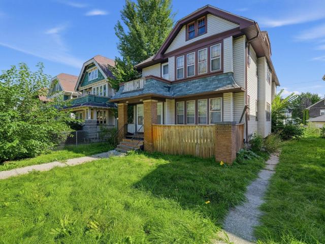 House for sale in Saint Joseph's, Milwaukee