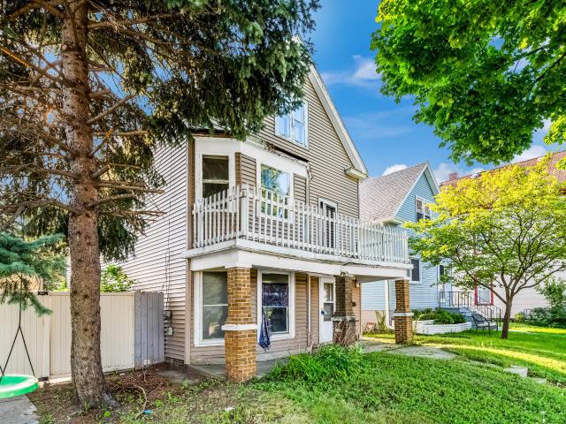 House for sale in Milwaukee, Wisconsin
