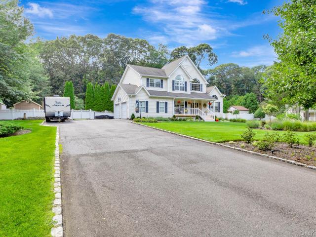 House for sale in Wading River, New York