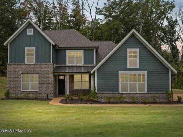 House for sale in Nesbit, Mississippi