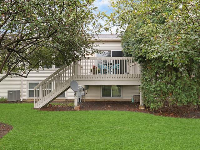 Townhouse for sale in Mchenry, Illinois