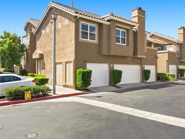 Condo for sale in Lake Forest, Orange County