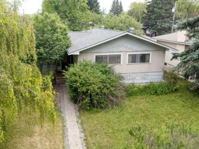 House for sale in Brentwood, Calgary